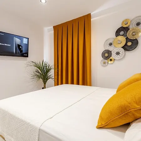 Azure Bliss 아파트 아데제